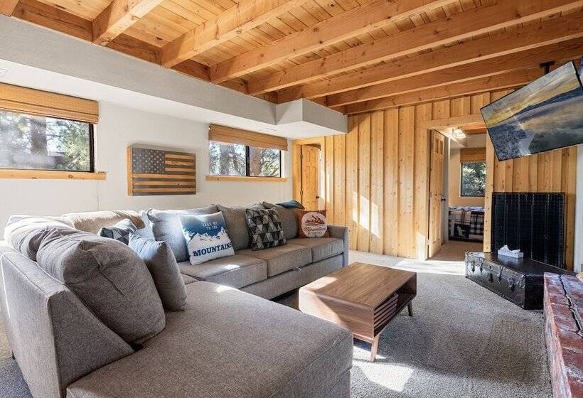 Treehouse On Rainbow