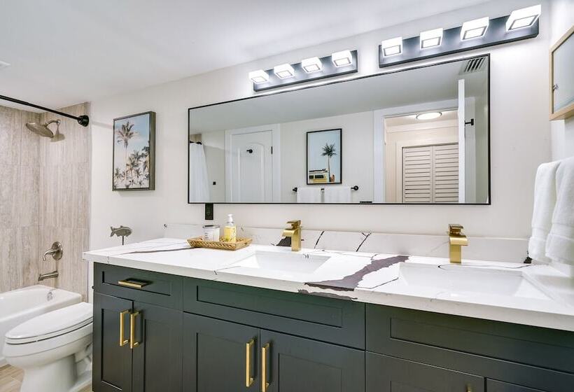 Waterfront Fort Myers Home: Private Pool & Dock