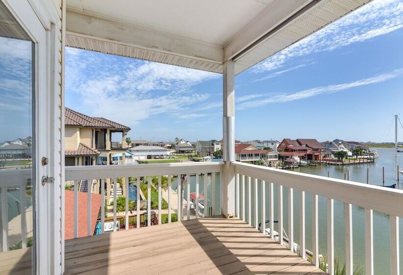 Waterfront Freeport Home: Deck & Private Boat Dock