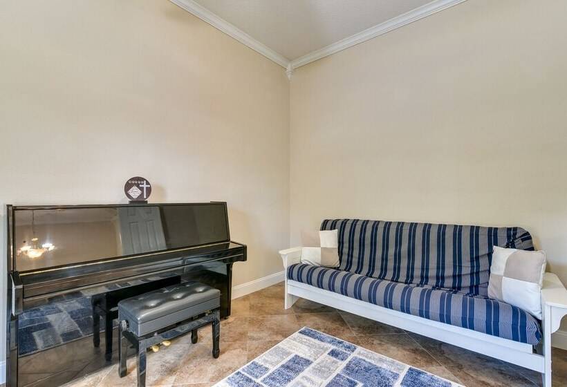 Waterfront Hitchcock Retreat W/ Kayaking Dock