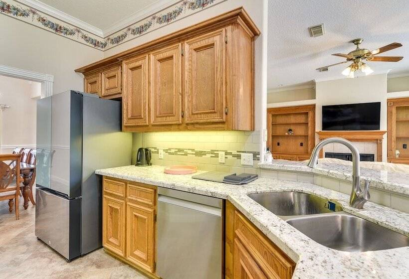 Waterfront Hitchcock Retreat W/ Kayaking Dock