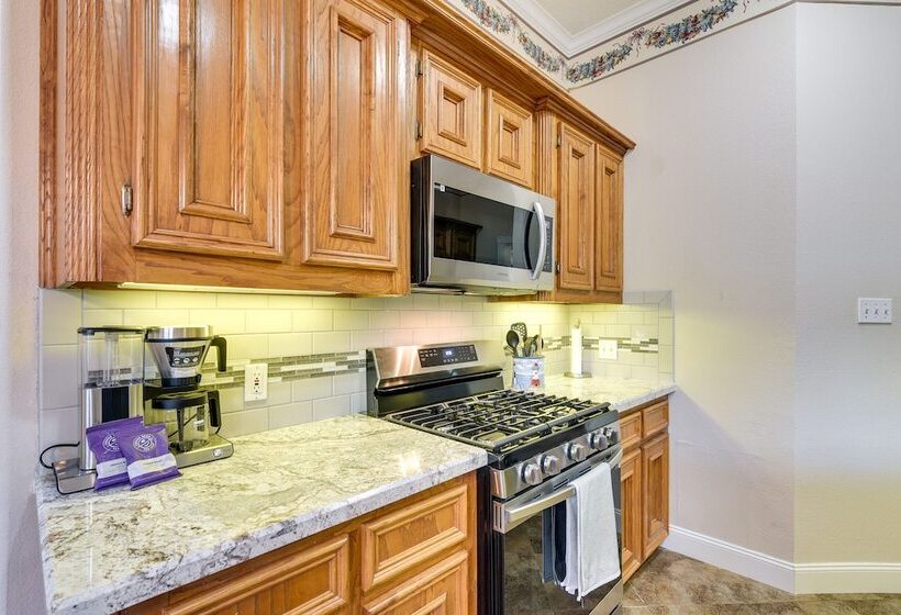 Waterfront Hitchcock Retreat W/ Kayaking Dock