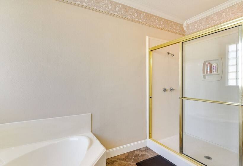 Waterfront Hitchcock Retreat W/ Kayaking Dock