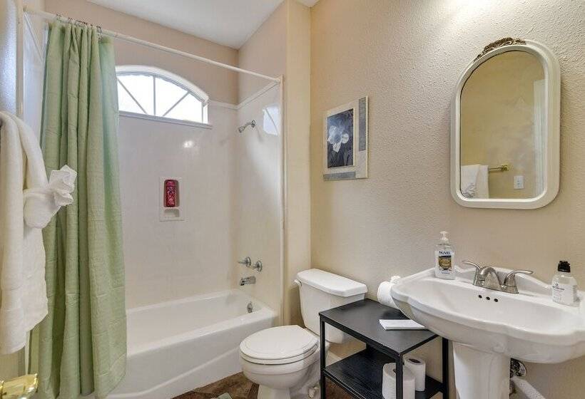 Waterfront Hitchcock Retreat W/ Kayaking Dock