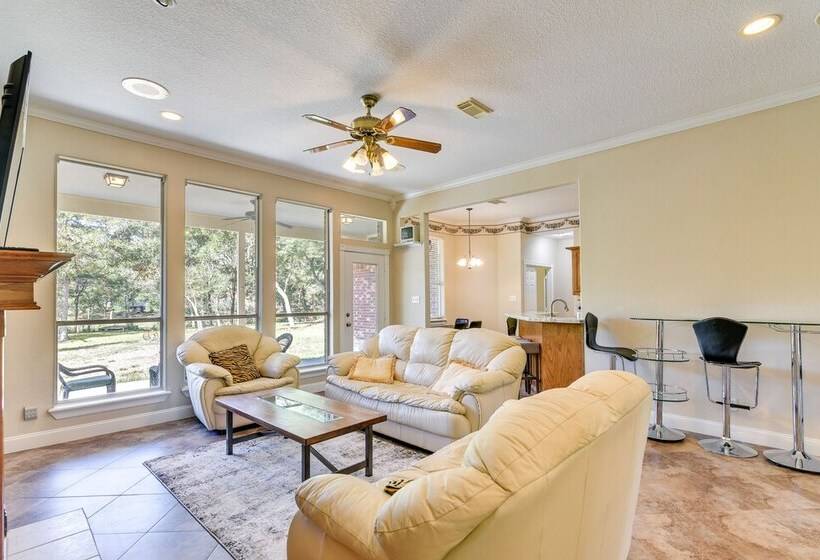 Waterfront Hitchcock Retreat W/ Kayaking Dock