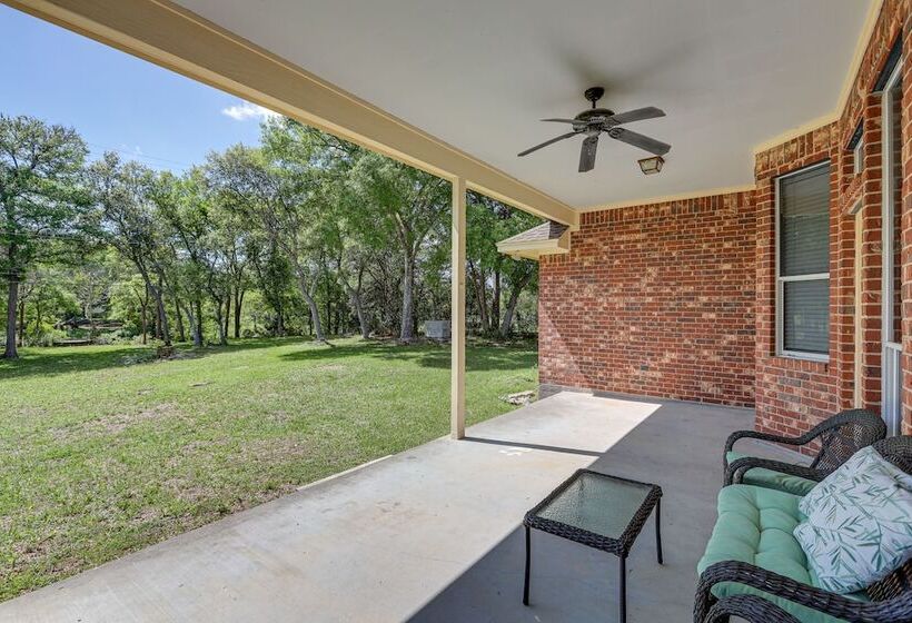 Waterfront Hitchcock Retreat W/ Kayaking Dock