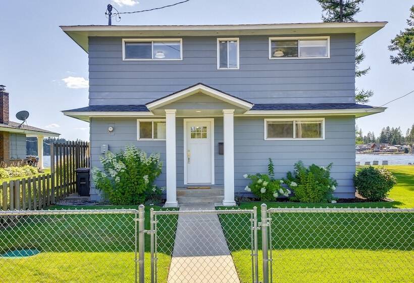 Waterfront Newport Home W/ Private Boat Dock!