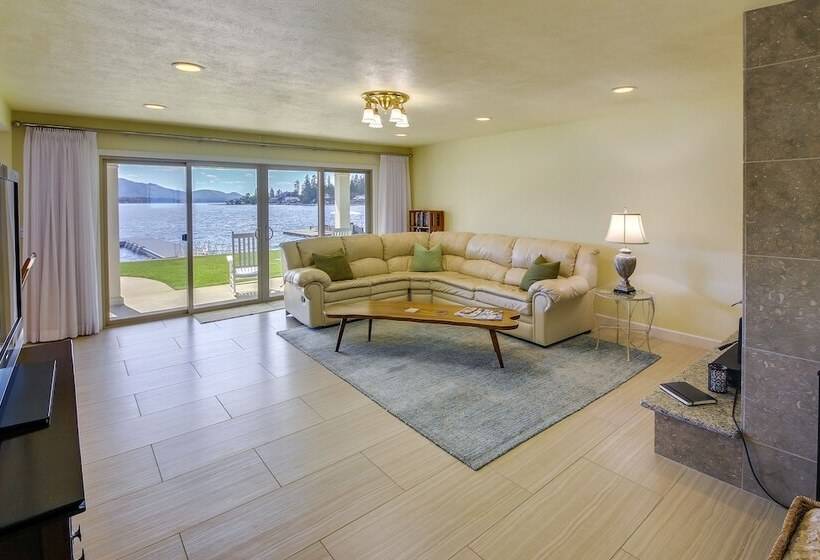 Waterfront Newport Home W/ Private Boat Dock!