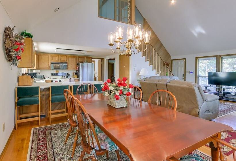 West Virginia Home W/ Deck On Golf Course