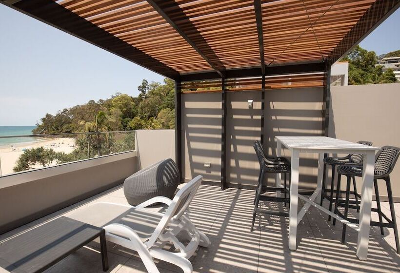 71 Hastings Street   Beachfront