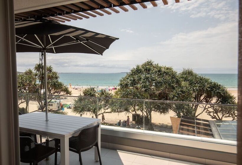 71 Hastings Street   Beachfront