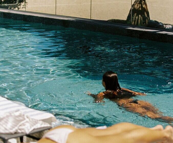 71 Hastings Street   Beachfront