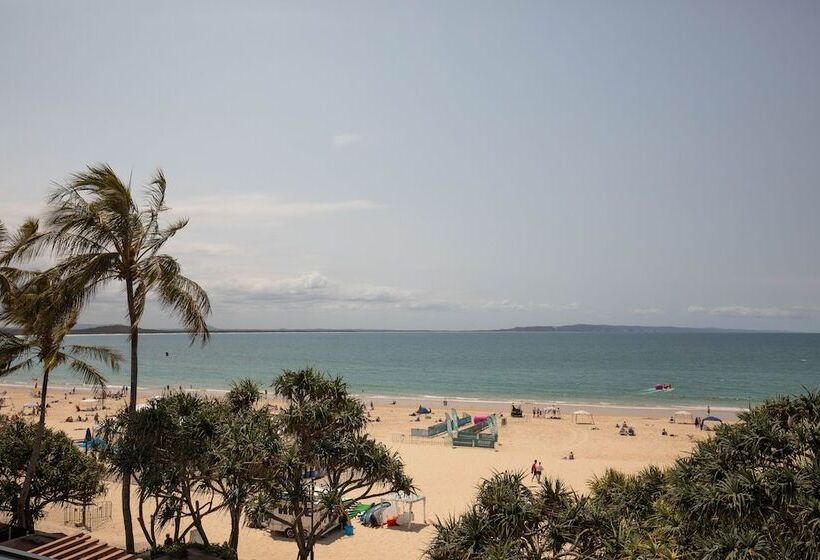 71 Hastings Street   Beachfront