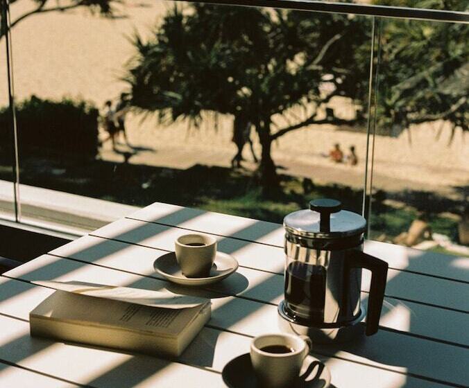 71 Hastings Street   Beachfront