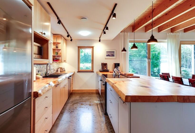 Acadia Home W/ Rooftop Deck   Close To Trails!