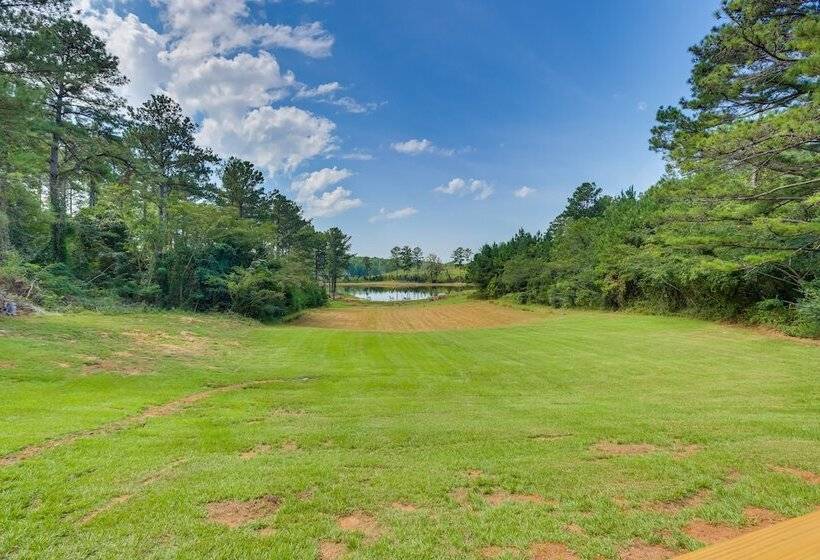 Alabama Retreat W/ Private Pond, Deck & Pool Table