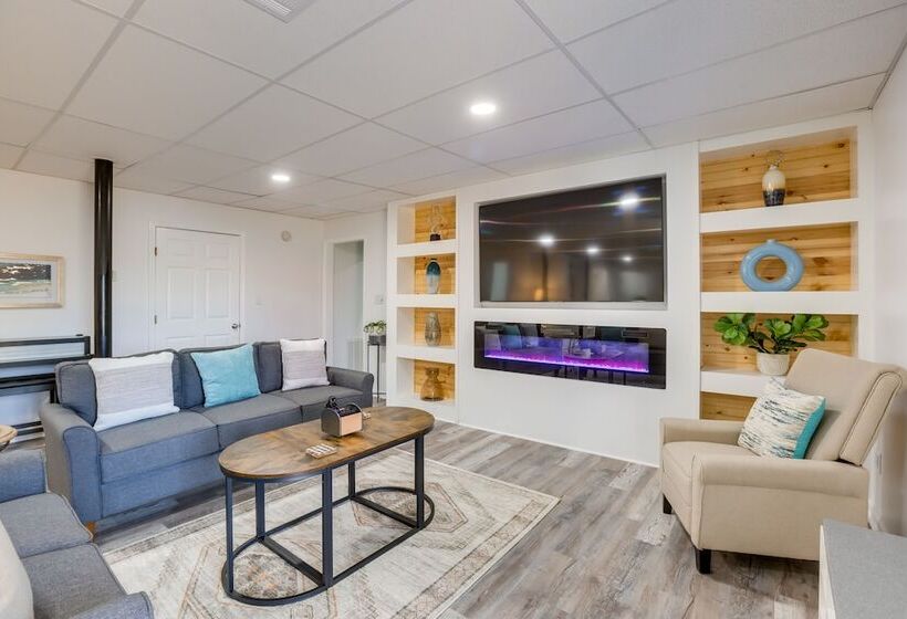 Alabama Retreat W/ Private Pond, Deck & Pool Table