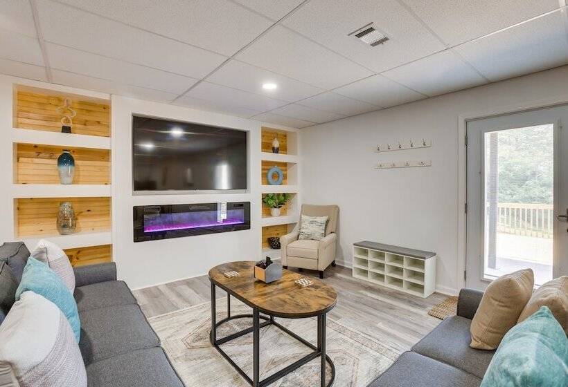 Alabama Retreat W/ Private Pond, Deck & Pool Table