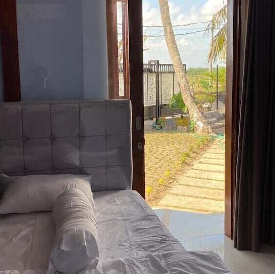 הוסטל Linobi Homestay