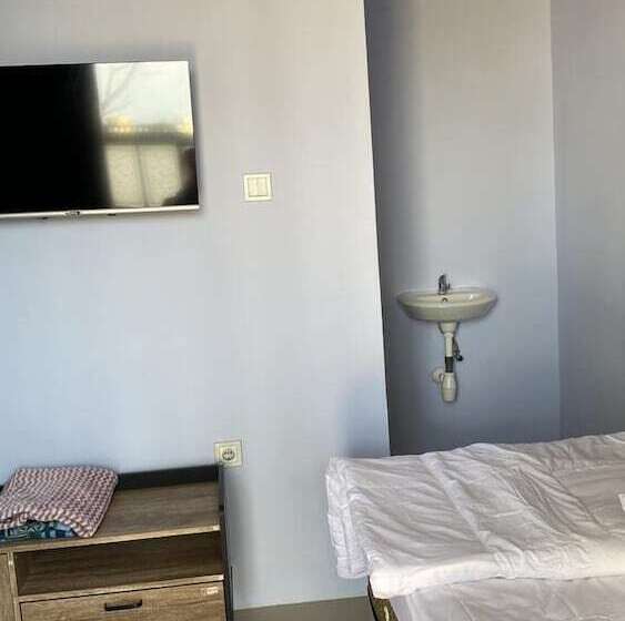 فندق صغير Linobi Homestay