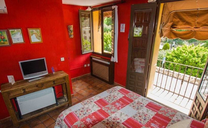 هاستل Posada Del Huécar