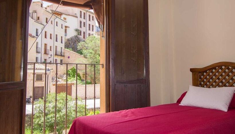 هاستل Posada Del Huécar