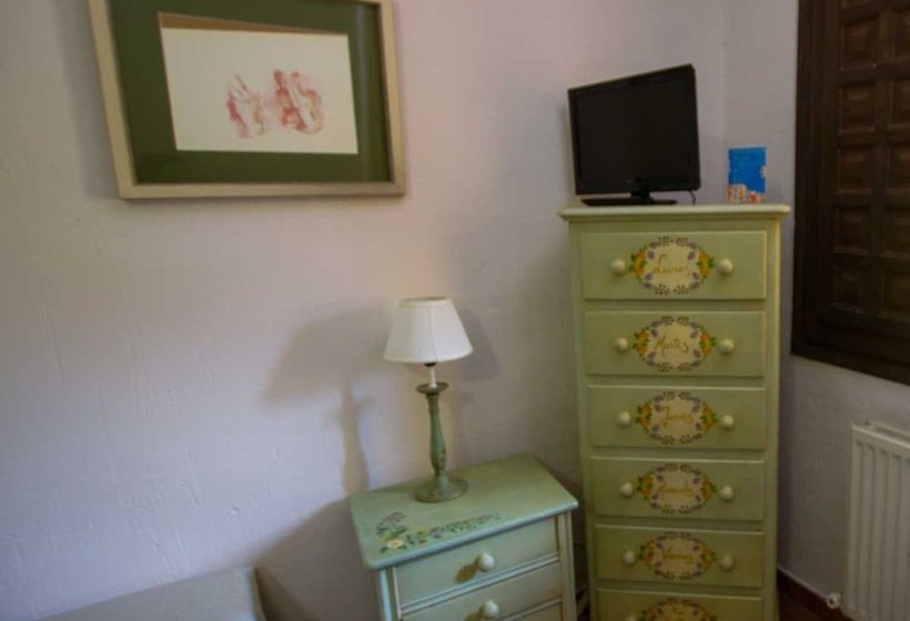 هاستل Posada Del Huécar