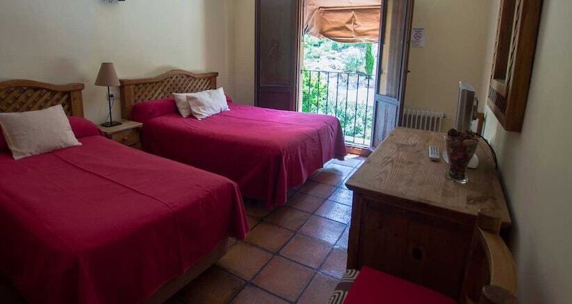 هاستل Posada Del Huécar