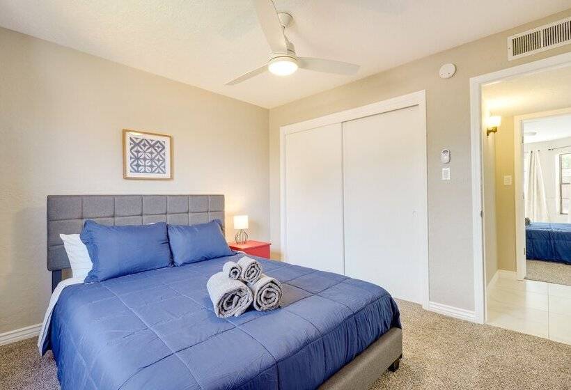 Albuquerque Home W/ Hot Tub + Putting Green!