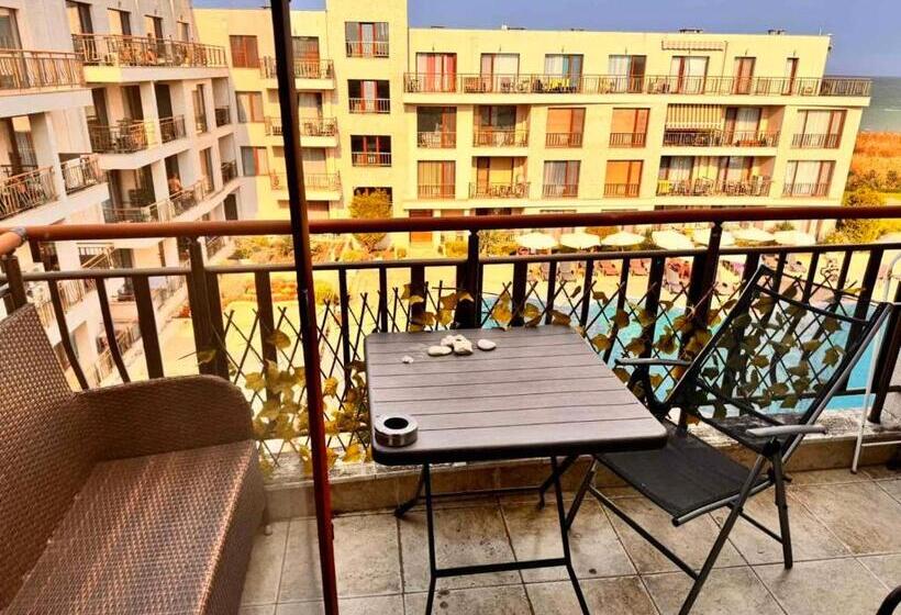 Apartment Diamond Sarafovo