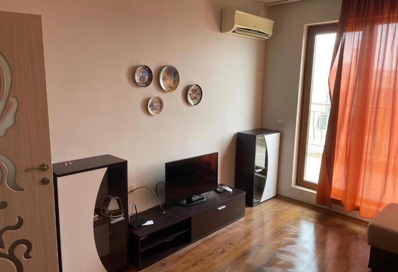 Apartment Diamond Sarafovo