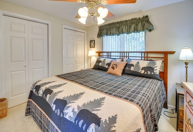 40 Acre Ararat Escape: On Site Trails & Mtn Views!