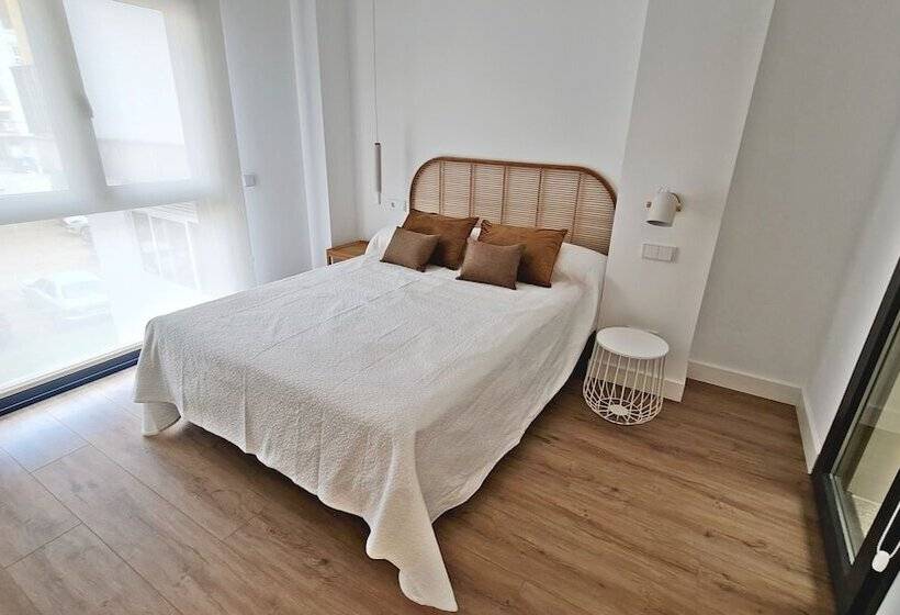 تختخواب و صبحانه Br Silgar Suites