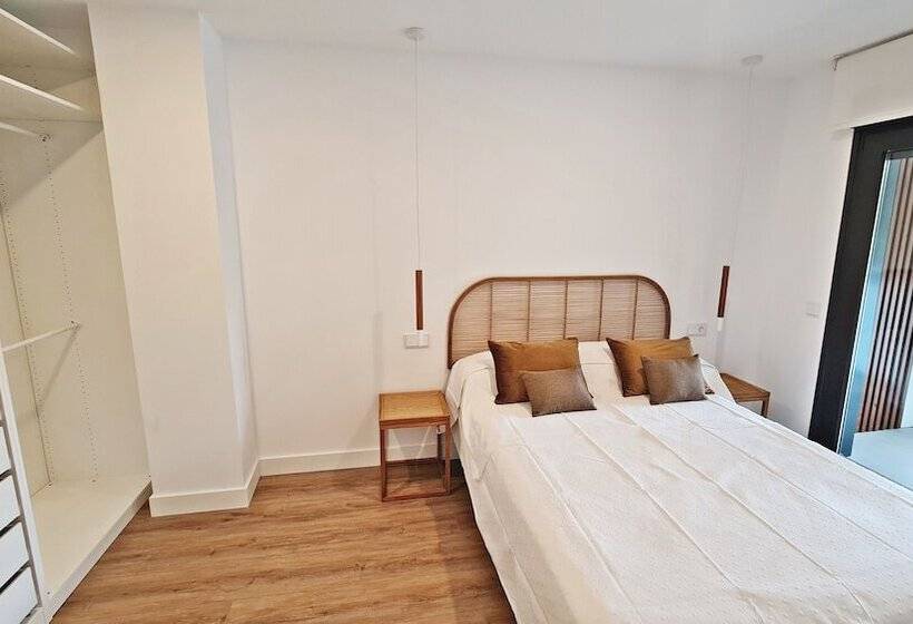 تختخواب و صبحانه Br Silgar Suites