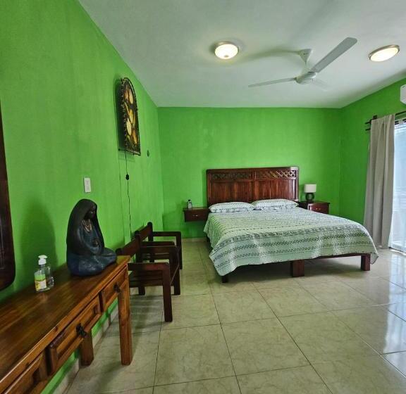 تختخواب و صبحانه Casa Xu´unan