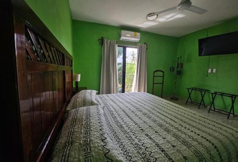 تختخواب و صبحانه Casa Xu´unan