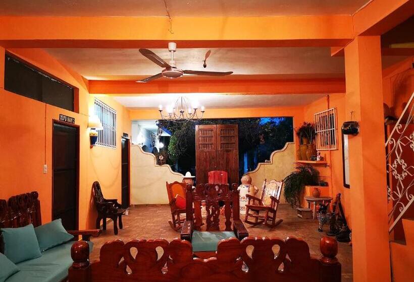 تختخواب و صبحانه Casa Xu´unan