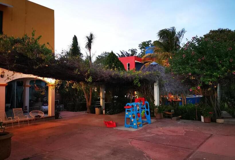 تختخواب و صبحانه Casa Xu´unan