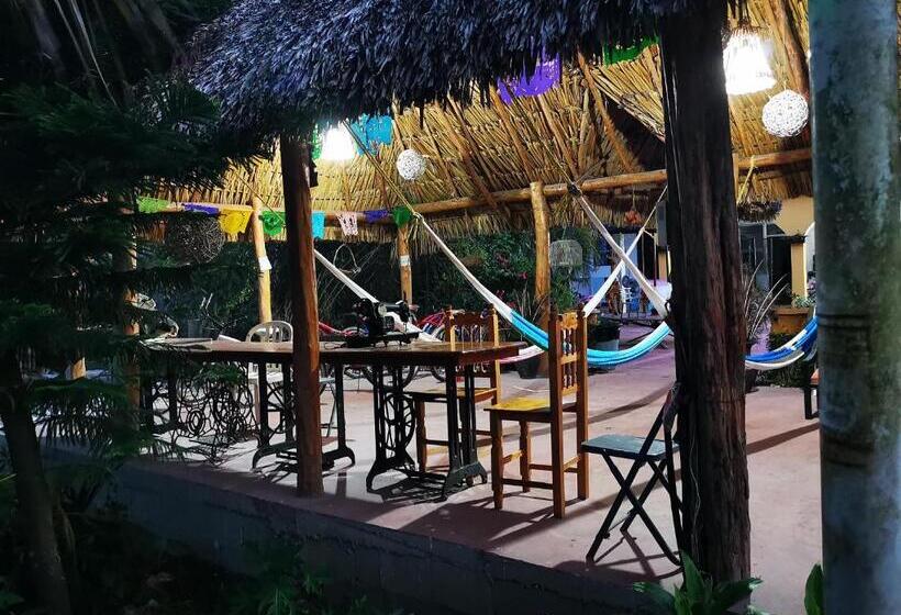 تختخواب و صبحانه Casa Xu´unan