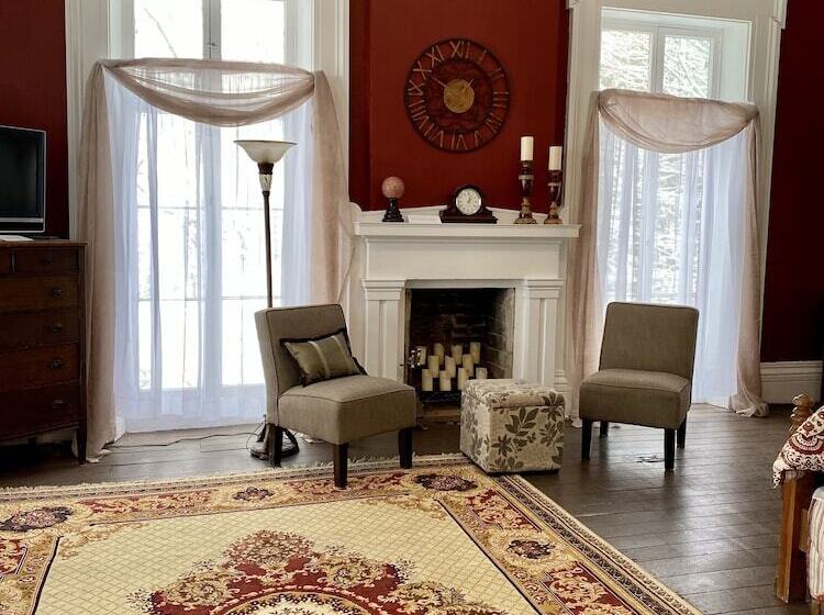 مبيت وإفطار Historic Mcdonald Airbnb