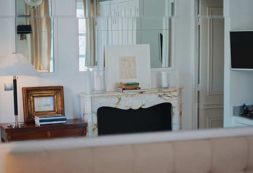 مبيت وإفطار La Maison Bleue