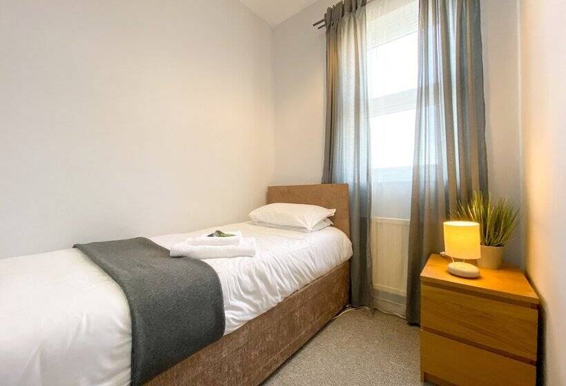 مبيت وإفطار Waterloo House