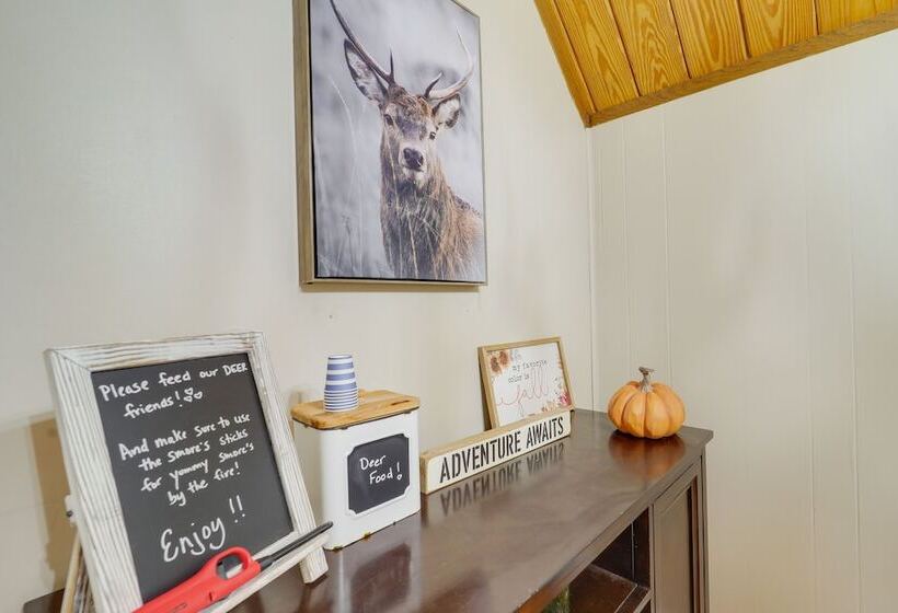 Deck, Fire Pit, & Grill: Beech Mountain Chalet