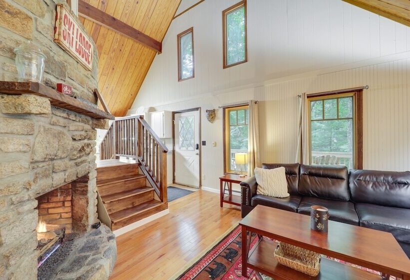 Deck, Fire Pit, & Grill: Beech Mountain Chalet