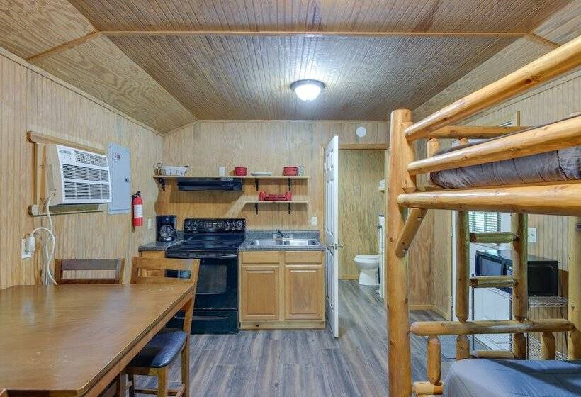 Briceville Cabin W/ River Access & Mountain Views!