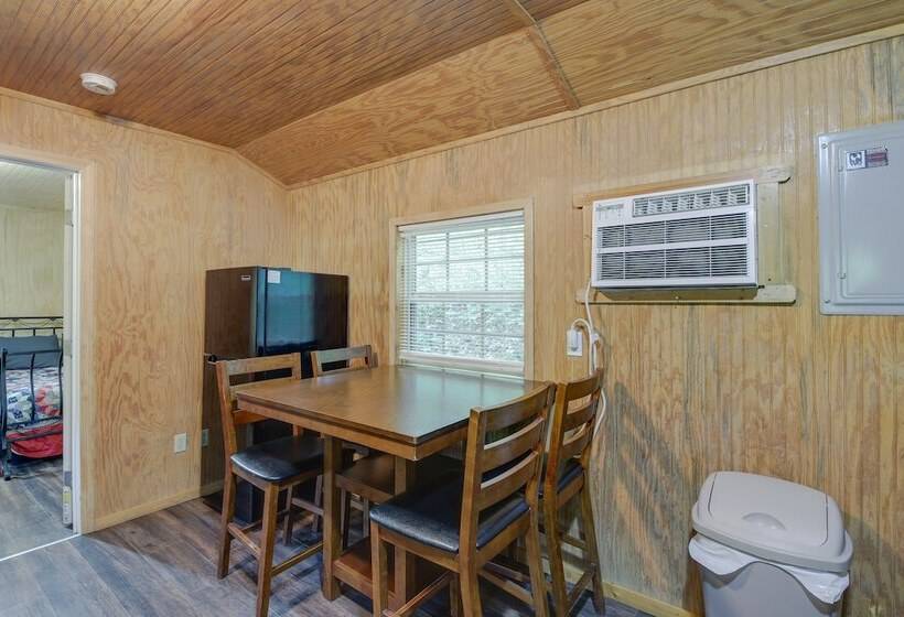 Briceville Cabin W/ River Access & Mountain Views!