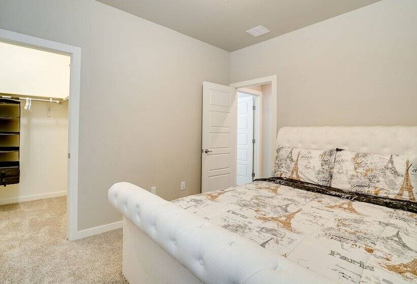 Bright & Modern Las Cruces Home In Sonoma Ranch