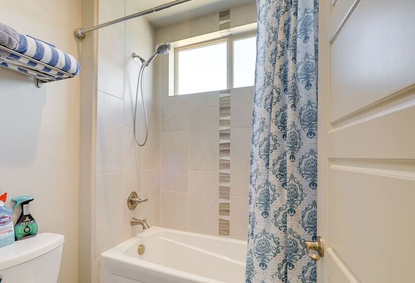 Bright & Modern Las Cruces Home In Sonoma Ranch