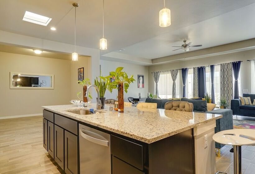 Bright & Modern Las Cruces Home In Sonoma Ranch