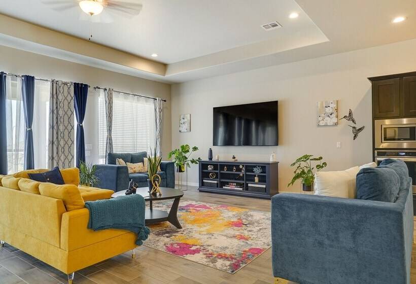 Bright & Modern Las Cruces Home In Sonoma Ranch